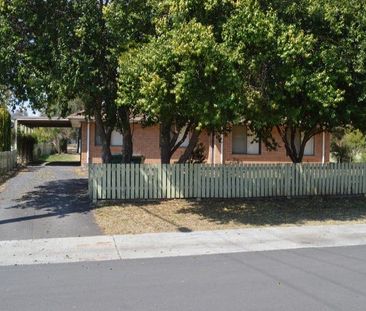 Brick Home in Quiet Cambooya - Photo 3