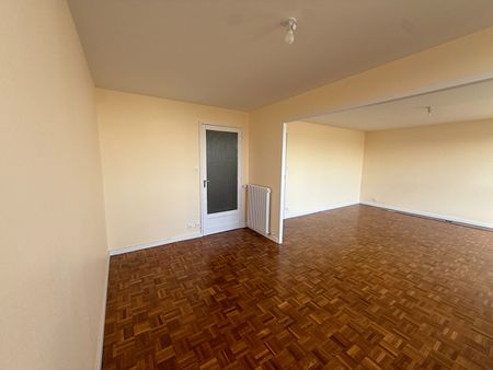 Location Appartement 4 pièces 82m² REDON 35600 - Photo 2