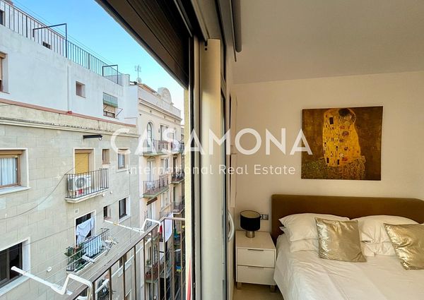 Amazing 1 Bedroom Penthouse with Views of Barcelona
