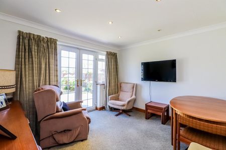 Marriott Grove, Wakefield - Photo 4