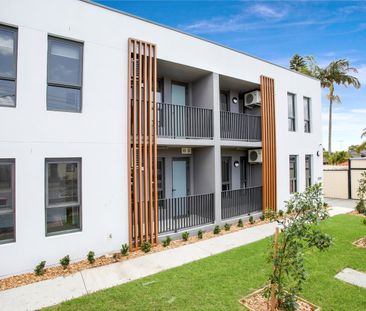 Modern Studio Apartment - Secure Building on the Border of Belmore ... - Photo 6