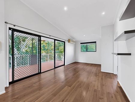 SPACIOUS TWO-BEDROOM APARTMENT WITH OVERSIZED ENTERTAINER'S BALCONY - Photo 2