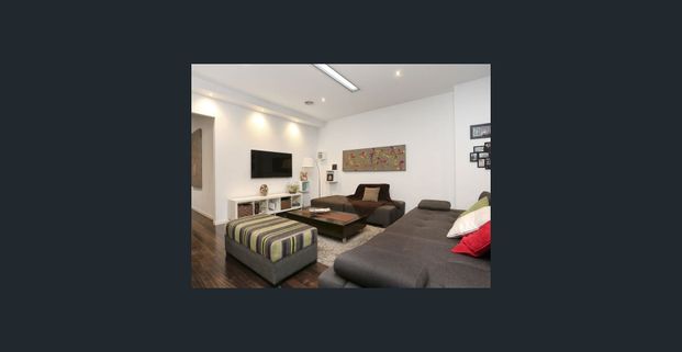 Designers 4 Bedroom House - Sunshine West, Vic - Photo 1