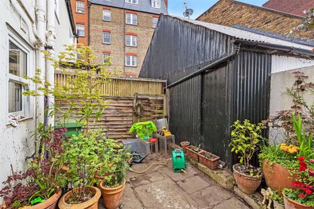 Lower Richmond Road, SW15, London - Photo 2