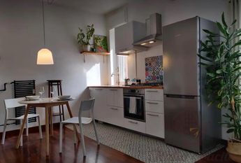 Студия возле метро Gambara