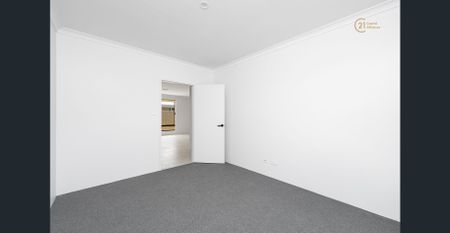 GREAT SIZE FAMILY HOME WITH THEATRE ROOM @ $775 per week - Photo 4