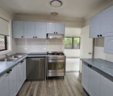 27 Quiros Avenue, Fairfield West, NSW 2165 - Photo 6