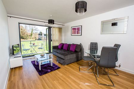 Rollason Way, Brentwood - Photo 2