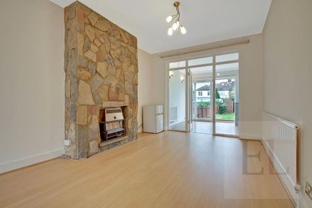 5 bedroom semi-detached house to rent - Photo 3