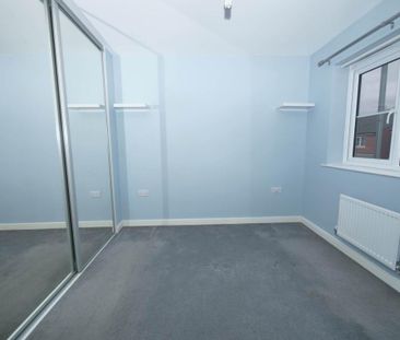 2 bedroom end of terrace house to rent - Photo 6