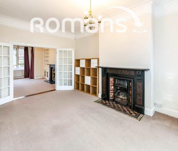 4 bedroom semi-detached house to rent - Photo 3