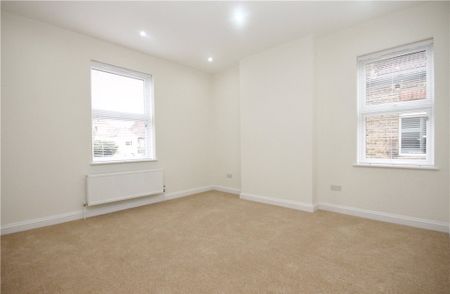 First Avenue, London, W3 7JR - Photo 4