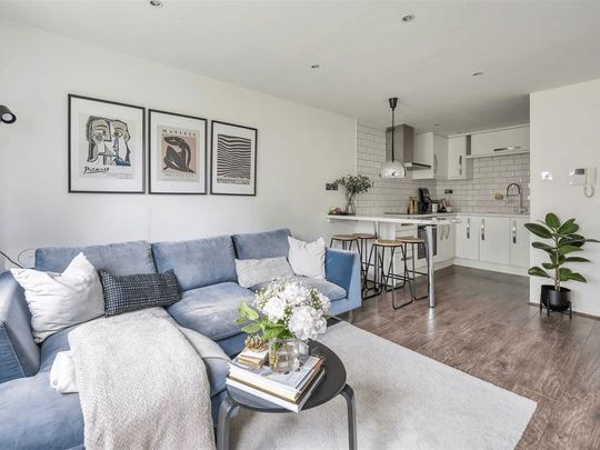 1 Bed Flat, Maryland Park, E15 - Photo 1