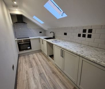 Studio Flat, Glenister Park Road, SW16 - Photo 3