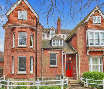 2 bedroom ground floor flat to rent - Photo 2