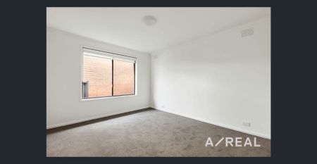 Modern Living in the Heart of Reservoir - Photo 3