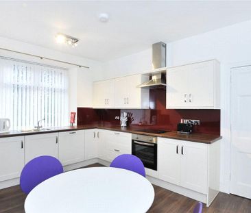 2 bedroom semi-detached house to rent - Photo 4