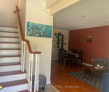 Detached Home For Lease | W9051238 - Photo 4