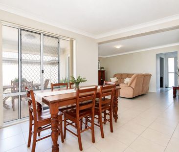 Spacious 4-Bedroom Family Home + Study + Large Shed (36m2) in Prime... - Photo 4