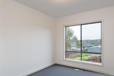 9A Aintree Street, Mooroolbark - Photo 3