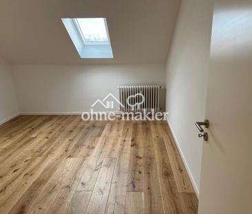 Frisch renovierte Dachgeschosswohnung inkl. Einbauküche - Foto 1