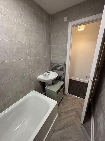 1 Bed Flat, Oakfield Road, CR0 - Photo 4