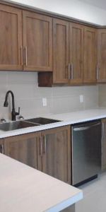 5 ½ Papineau et Louvain 5 électros à Montréal LIBRE - Photo 3