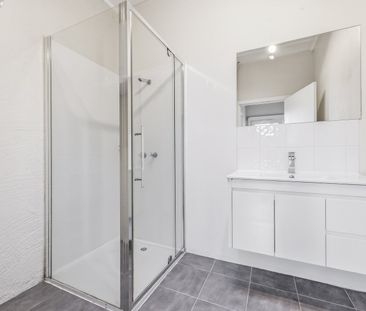 Spacious Family Living in Prime Burwood Location - Photo 5