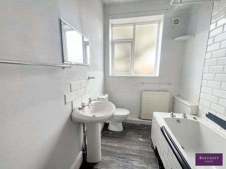 3 bed Terraced - To Let - Photo 3