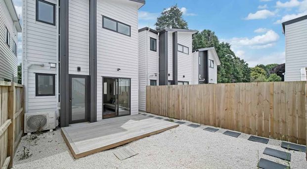 Perfect For you! - Photo 1