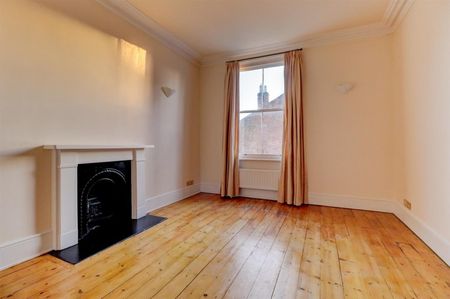 6 BED Detached house To rent - Photo 3