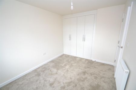 Lace Avenue, Loughborough, LE11 2FE - Photo 4