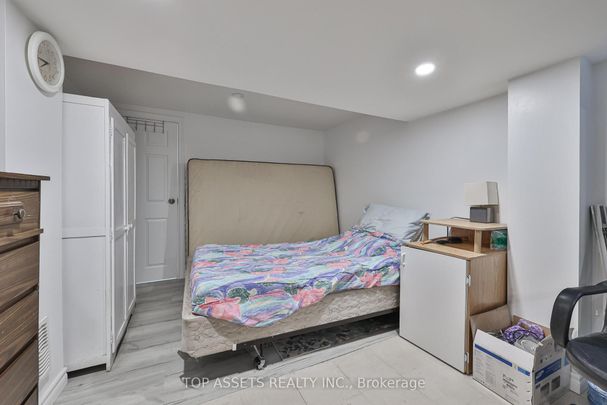 178 Royal Orchard (Basement) Boulevard #Basement - Photo 1