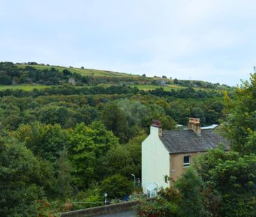 3 bedroom terraced house to rent - Photo 3