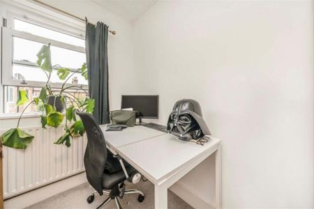 2 bedroom terraced house to rent - Photo 3