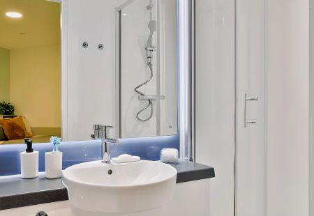 Diamond Ensuite - Photo 3