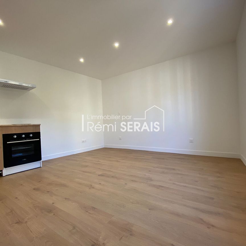 A LOUER - Studio plein centre Domfront - REF 14161, - Photo 1