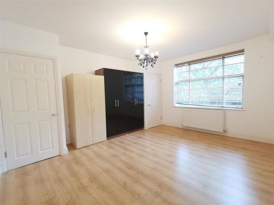 3 bedroom apartment to rent - Photo 1