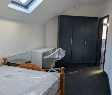 1 Bed Flat, Burley Street, LS3 - Photo 6