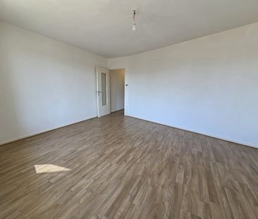 Location Appartement 2 pièces 57m² COGNAC 16100 - Photo 2