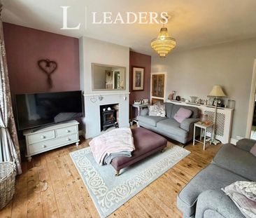 3 bedroom house to rent The Rise, Rothley, Leicester, Leicestershir... - Photo 3