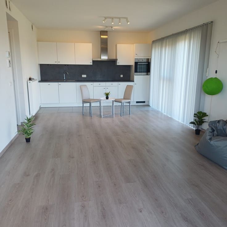 Appartement te huur - foto 1