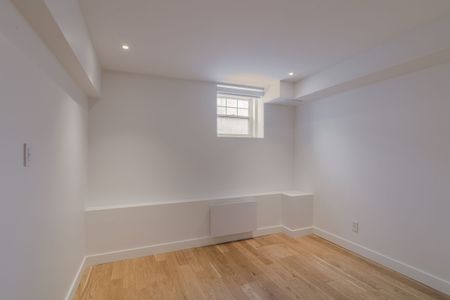 4930 Queen Mary Road - Photo 5