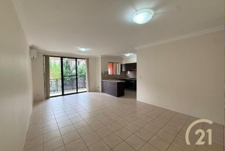 Central 2 Bedroom Unit&excl; - Photo 2