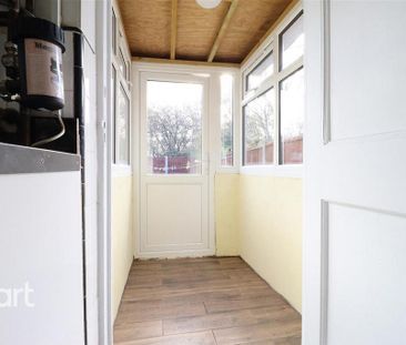 2 bedroom semi-detached house to rent - Photo 6