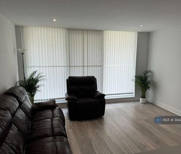 2 bedroom flat to rent - Photo 2