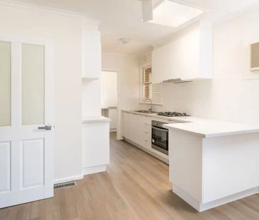 “Cosy family home.” - Photo 3