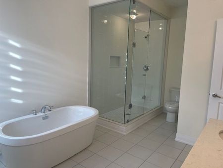 For Lease - 38 Mindanao Avenue, Markham, Ontario - Photo 4