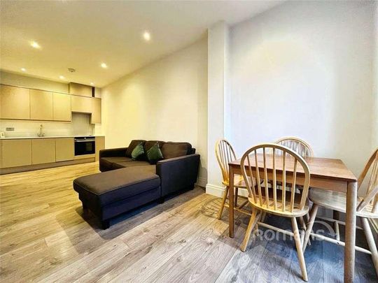 Cresset Court, High Street, Maidenhead, Berkshire, SL6 - Photo 1