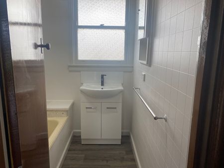 TWO BEDROOM HOME IN AVOCA - Photo 5
